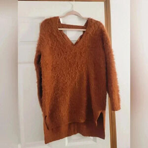 Kaisly fuzzy sweater 